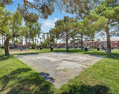 4730 Craig - Photo Thumbnail 32