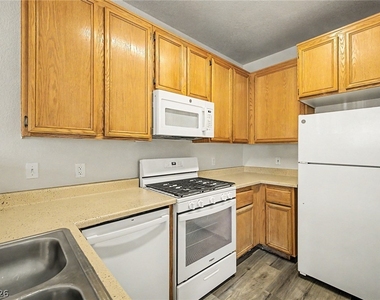 4730 Craig - Photo Thumbnail 10