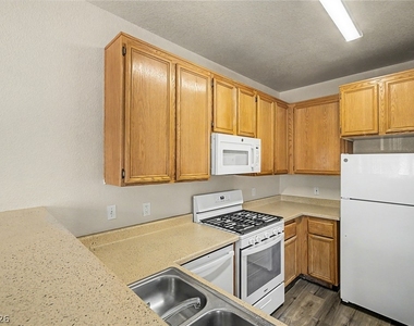 4730 Craig - Photo Thumbnail 15