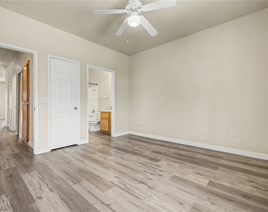 4730 Craig - Photo Thumbnail 18