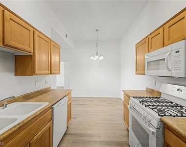 8805 Jeffreys Street - Photo Thumbnail 10