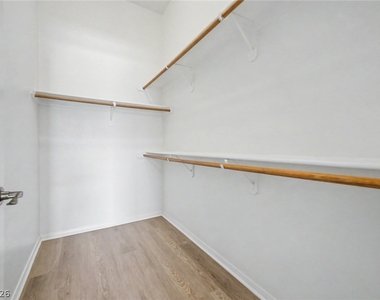 8805 Jeffreys Street - Photo Thumbnail 15