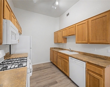 8805 Jeffreys Street - Photo Thumbnail 11