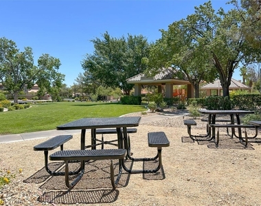 1888 Woodhaven Drive - Photo Thumbnail 57