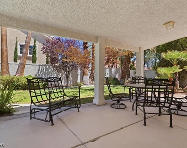 1888 Woodhaven Drive - Photo Thumbnail 48