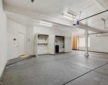 1888 Woodhaven Drive - Photo Thumbnail 24