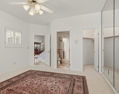 1888 Woodhaven Drive - Photo Thumbnail 11