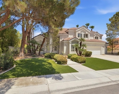 1888 Woodhaven Drive - Photo Thumbnail 4
