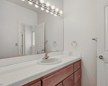 1888 Woodhaven Drive - Photo Thumbnail 45