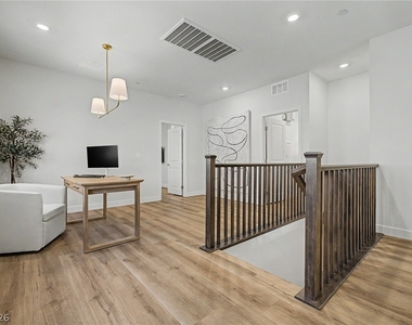 1575 Crested Eagle Street - Photo Thumbnail 30