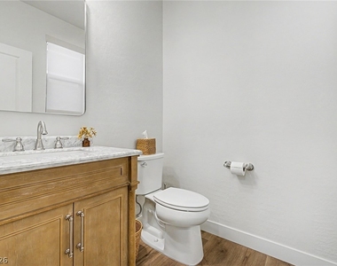 1575 Crested Eagle Street - Photo Thumbnail 16