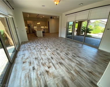 398 Pollino Peaks Street - Photo Thumbnail 3