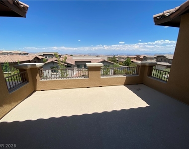 398 Pollino Peaks Street - Photo Thumbnail 15
