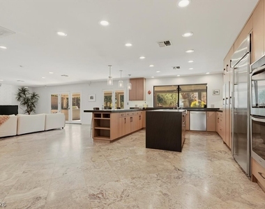 3007 La Mesa Drive - Photo Thumbnail 7