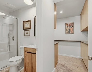 3007 La Mesa Drive - Photo Thumbnail 13