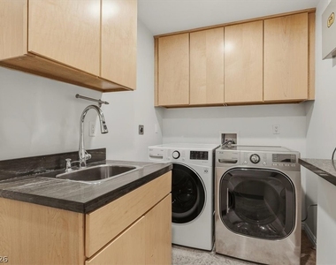 3007 La Mesa Drive - Photo Thumbnail 15