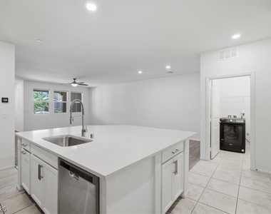 2879 Cabrillo Terrace Street - Photo Thumbnail 6