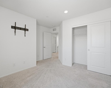 2879 Cabrillo Terrace Street - Photo Thumbnail 17