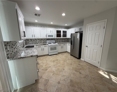 9977 Copano Bay Avenue - Photo Thumbnail 13