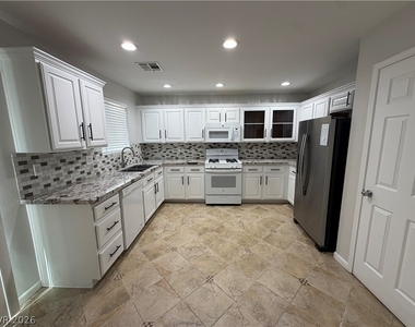 9977 Copano Bay Avenue - Photo Thumbnail 12