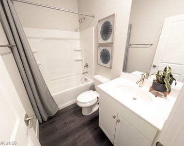 10795 Gentle Crest Avenue - Photo Thumbnail 10