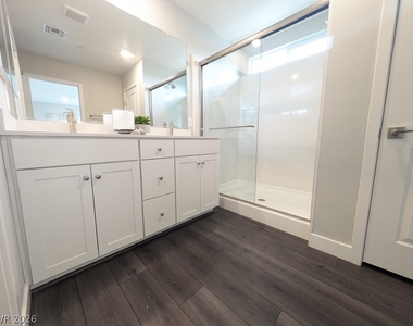 10795 Gentle Crest Avenue - Photo Thumbnail 15