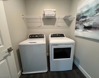 10795 Gentle Crest Avenue - Photo Thumbnail 31