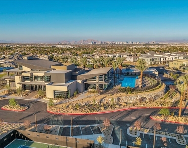 10935 Rossa Peak Avenue - Photo Thumbnail 25