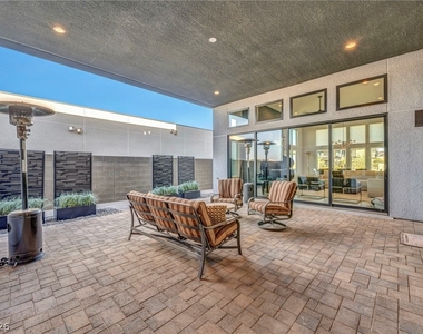 10935 Rossa Peak Avenue - Photo Thumbnail 22
