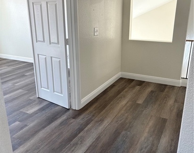 2670 Ridgewater Circle - Photo Thumbnail 13