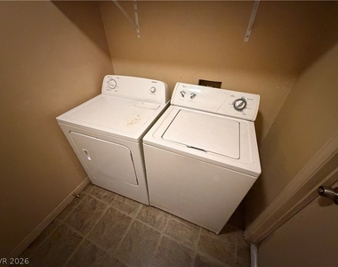 6621 Silvery Avenue - Photo Thumbnail 7