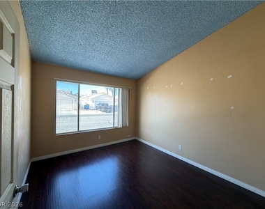 6621 Silvery Avenue - Photo Thumbnail 16