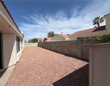 6621 Silvery Avenue - Photo Thumbnail 21
