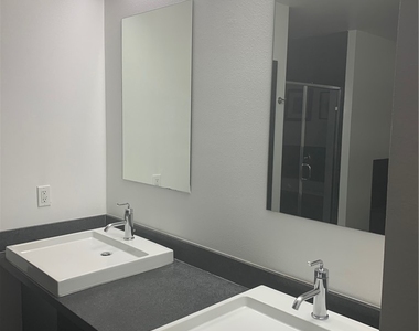 2775 W Pebble Road - Photo Thumbnail 4