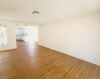 6232 Espinosa Avenue - Photo Thumbnail 5