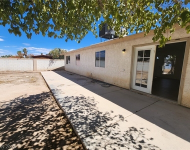 6232 Espinosa Avenue - Photo Thumbnail 20