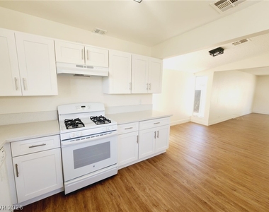 6232 Espinosa Avenue - Photo Thumbnail 2