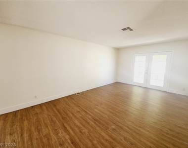 6232 Espinosa Avenue - Photo Thumbnail 6