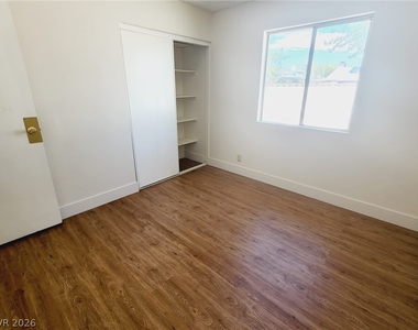 6232 Espinosa Avenue - Photo Thumbnail 13