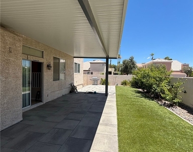 7909 Constantinople Avenue - Photo Thumbnail 16
