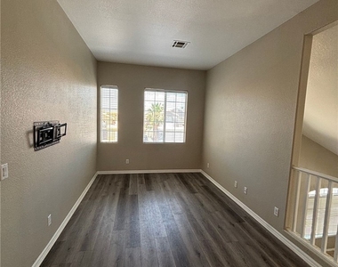 7909 Constantinople Avenue - Photo Thumbnail 19
