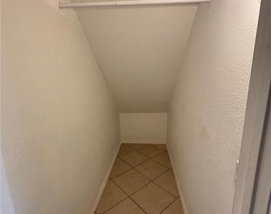 7909 Constantinople Avenue - Photo Thumbnail 13