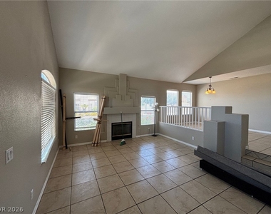 7909 Constantinople Avenue - Photo Thumbnail 3
