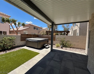 7909 Constantinople Avenue - Photo Thumbnail 6