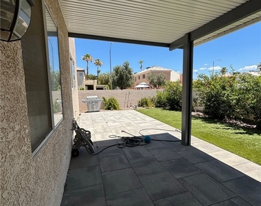 7909 Constantinople Avenue - Photo Thumbnail 8