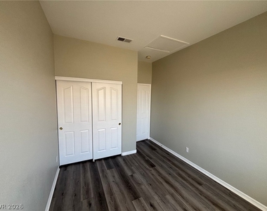 7909 Constantinople Avenue - Photo Thumbnail 27
