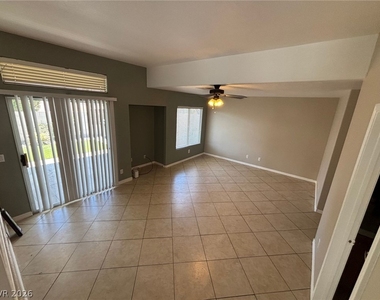 7909 Constantinople Avenue - Photo Thumbnail 12