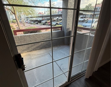 8600 W Charleston Boulevard - Photo Thumbnail 7
