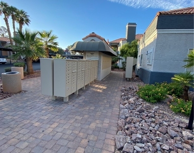 8600 W Charleston Boulevard - Photo Thumbnail 21