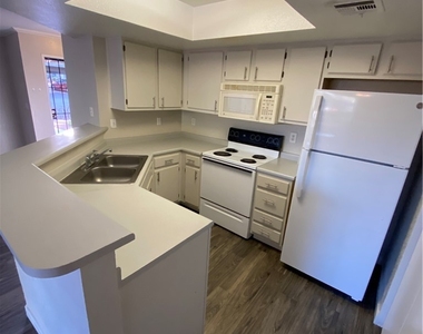 8600 W Charleston Boulevard - Photo Thumbnail 9